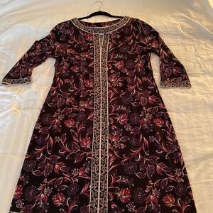 WISP Marnie Knit Dress – Flattering Floral Style for Work or Play!